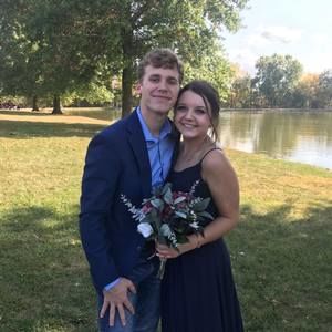 Meet your Posher, Hailey